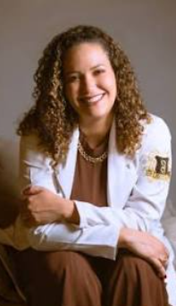 Dra. Dayane Vasconcelos